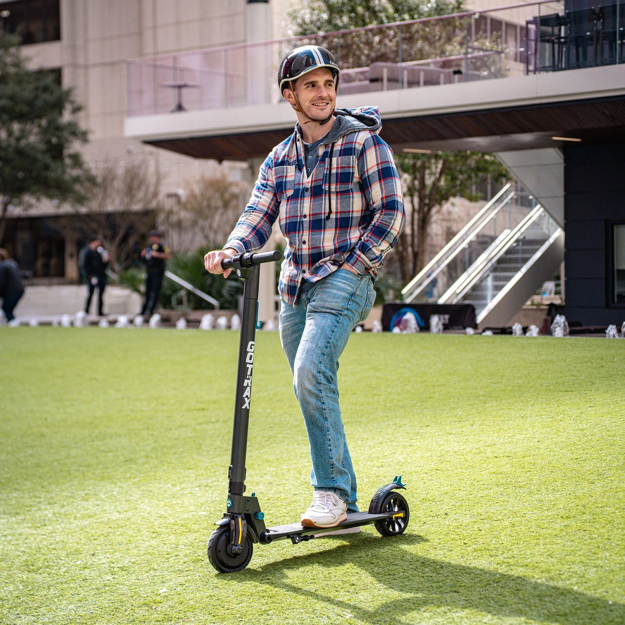 G2 Plus Electric Scooter - Image 4