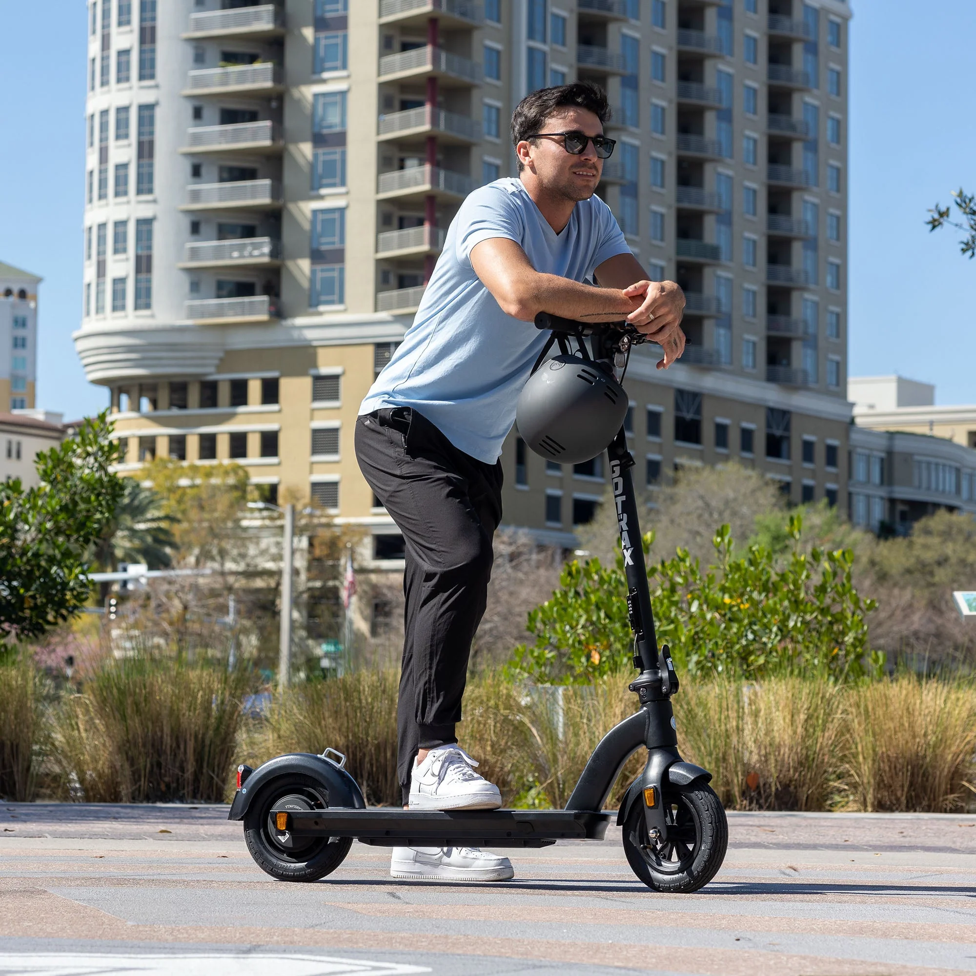 Tour XP Electric Scooter - Image 4