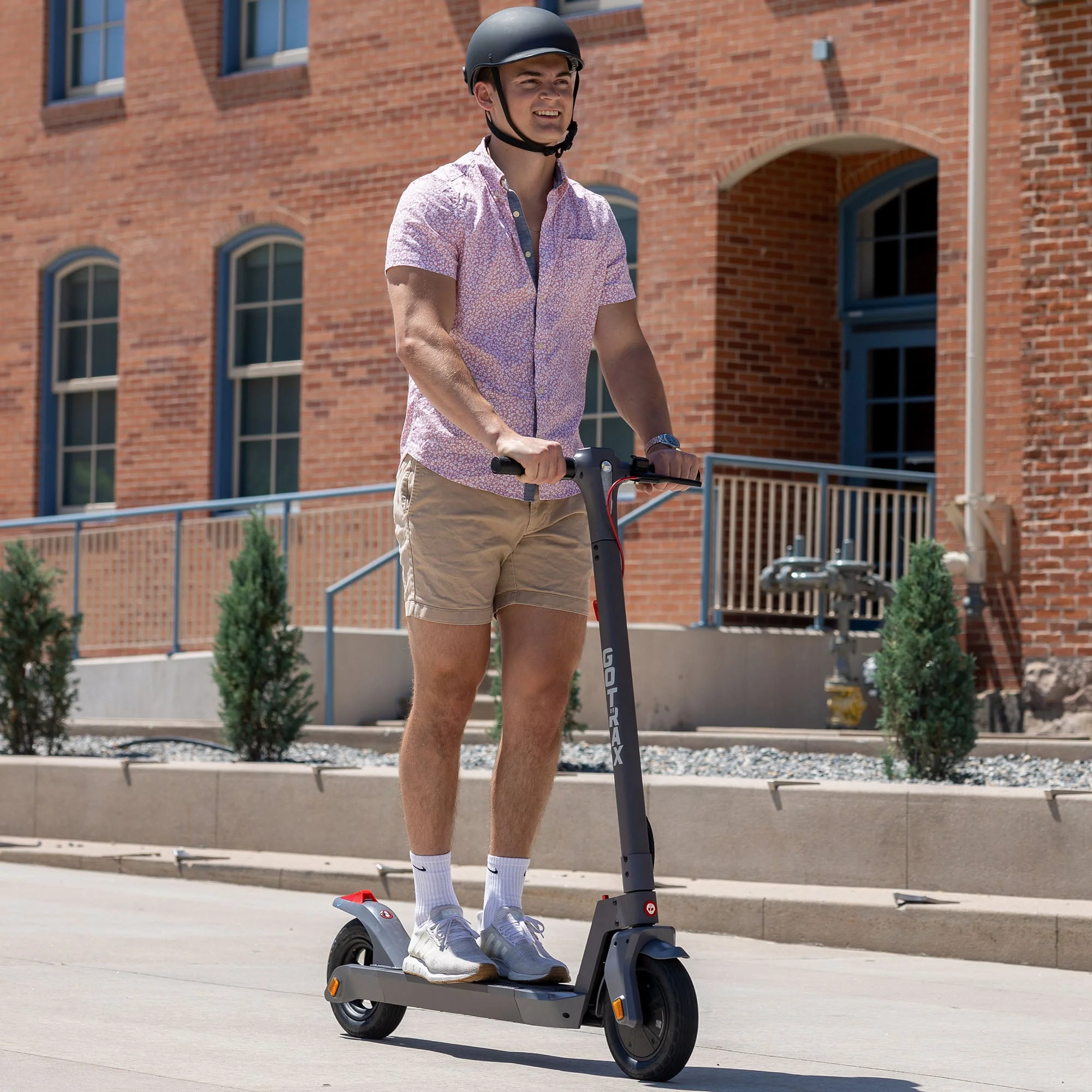 XR Pro Electric Scooter - Image 5